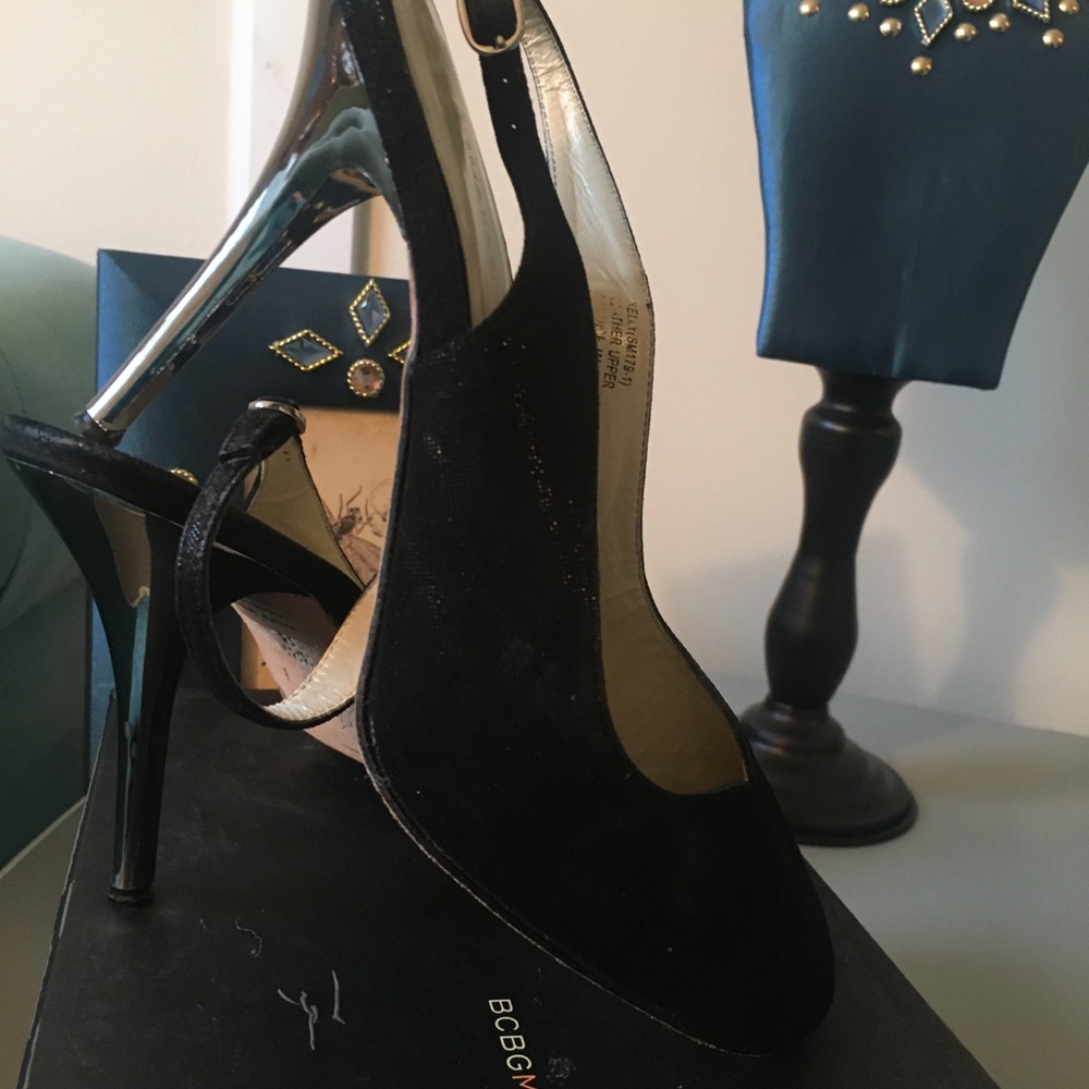 BCBG Maxazria brush suede peep toe sling back pump